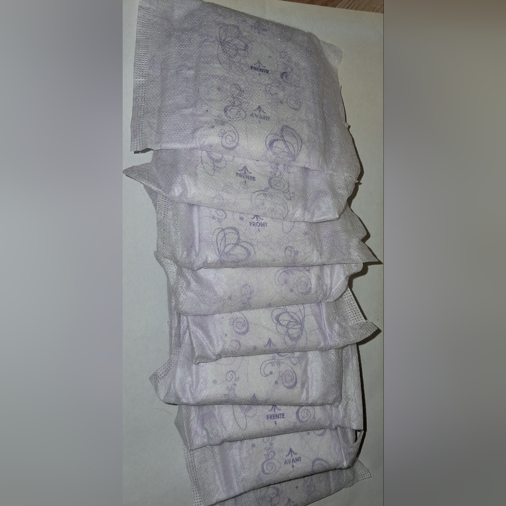 Feminine Pads (9) Individually Wrapped